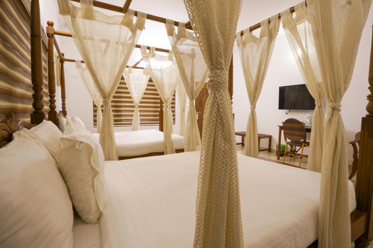 Kochi Once Upon The River, Aluva - Near Cochin International Airport מראה חיצוני תמונה