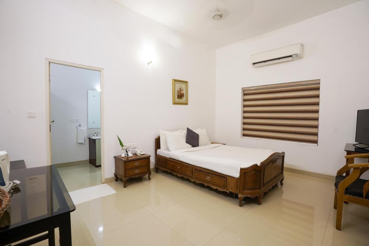 Kochi Once Upon The River, Aluva - Near Cochin International Airport מראה חיצוני תמונה
