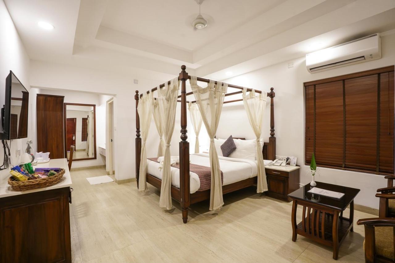 Kochi Once Upon The River, Aluva - Near Cochin International Airport מראה חיצוני תמונה