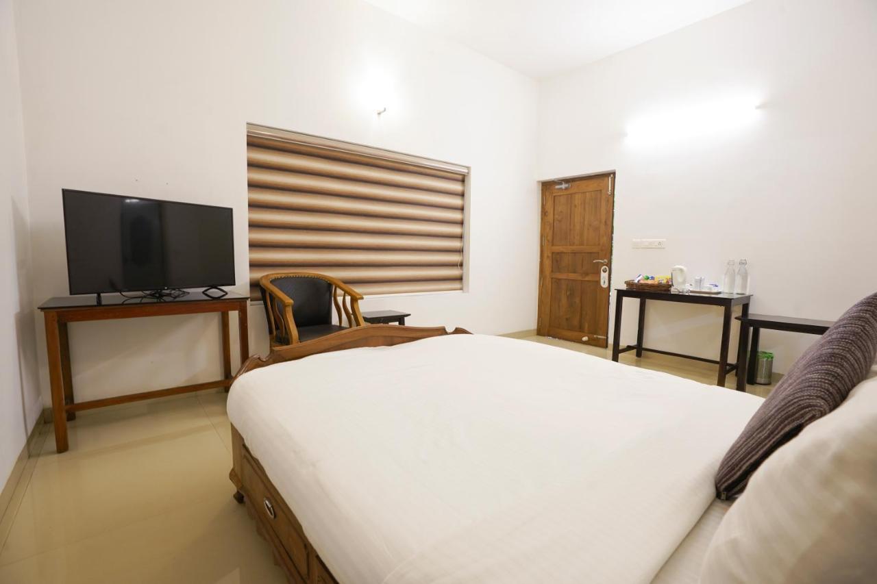 Kochi Once Upon The River, Aluva - Near Cochin International Airport מראה חיצוני תמונה