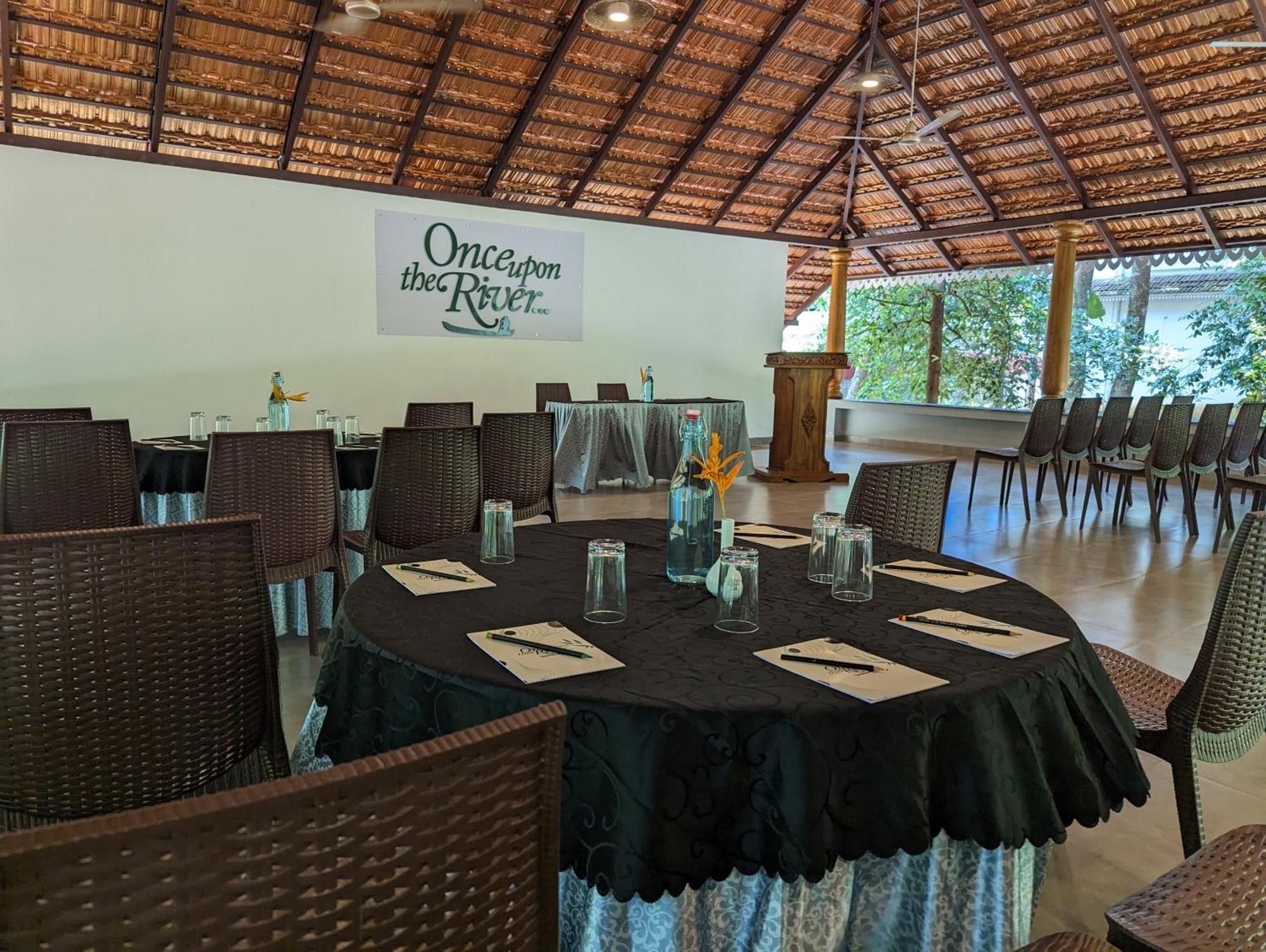 Kochi Once Upon The River, Aluva - Near Cochin International Airport מראה חיצוני תמונה